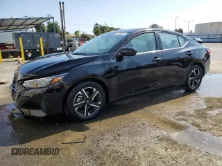 2024 Nissan Sentra SV z VIN 3N1AB8CV5RY304077, wystawiony jako Copart lot #59801685 z przebiegiem 22 073 mil mil oraz Szkoda całkowita • Salvage title. Historia ofert i sprzedaży dostępna na DreamBid. Obrazek 1.