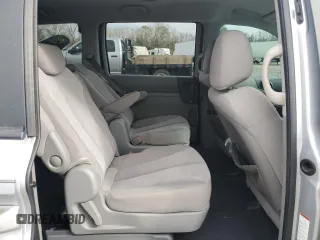2009 Kia Sedona LX with VIN KNDMB233196314313, listed as a Copart auction lot 44050935 with 187,297 mi miles and Salvage Title. Bid and sale history available at carsss.com. Image 11.