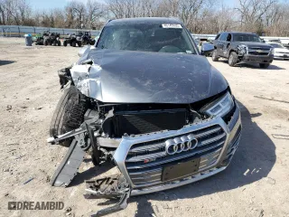 2020 Audi SQ5 Premium Plus with VIN WA1B4AFYXL2039715, listed as a Copart auction lot 46145635 with 0 mi miles and Salvage Title. Bid and sale history available at carsss.com. Image 5.