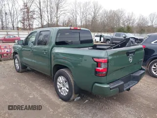 2024 Nissan Frontier SV z VIN 1N6ED1EK6RN618205, wystawiony jako IAAI lot #41205878 z przebiegiem 10 414 mil mil oraz . Historia ofert i sprzedaży dostępna na DreamBid. Obrazek 3.