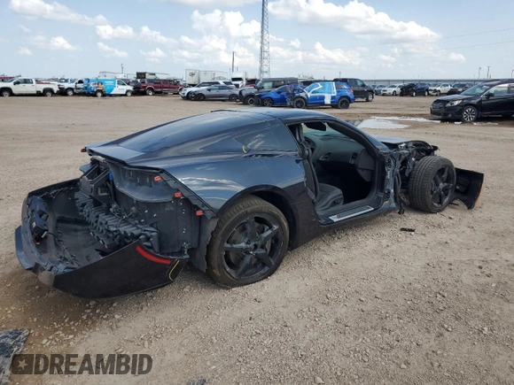 2015 Chevrolet Corvette 1LT z VIN 1G1YB2D73F5110187, wystawiony jako Copart lot #53357065 z przebiegiem 115 387 mil mil oraz Szkoda całkowita • Salvage title. Historia ofert i sprzedaży dostępna na DreamBid. Obrazek 3.
