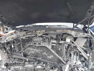 2017 Chevrolet Suburban LT z VIN 1GNSKHKC2HR315082, wystawiony jako IAAI lot #41545420 z przebiegiem 117 565 mil mil oraz . Historia ofert i sprzedaży dostępna na DreamBid. Obrazek 10.