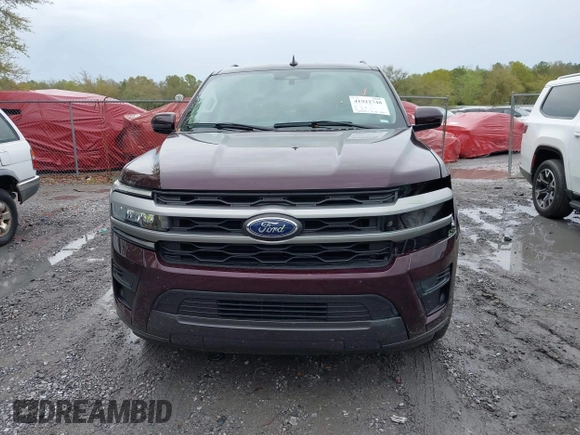 2024 Ford Expedition Max XLT with VIN 1FMJK1J86REA15767, listed as a IAAI auction lot 41922748 with 33,271 mi miles and . Bid and sale history available at DreamBid. Image 12.