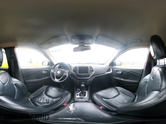 2016 Jeep Cherokee Trailhawk z VIN 1C4PJMBS7GW372623, wystawiony jako IAAI lot #42336107 z przebiegiem 231 887 mil mil oraz . Historia ofert i sprzedaży dostępna na DreamBid. Obrazek 19.