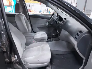 2008 Kia Spectra EX z VIN KNAFE121X85528311, wystawiony jako IAAI lot #42279299 z przebiegiem 123 965 mil mil oraz . Historia ofert i sprzedaży dostępna na DreamBid. Obrazek 5.