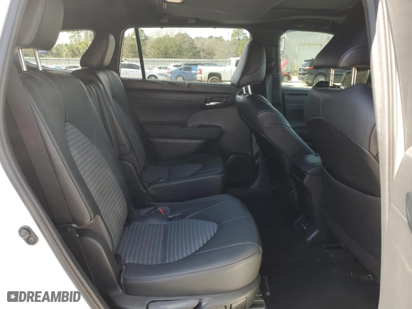 2021 Toyota Highlander XSE with VIN 5TDLZRBH3MS116161, listed as a Copart auction lot 45929985 with 39,557 mi miles and Salvage Title. Bid and sale history available at carsss.com. Image 11.