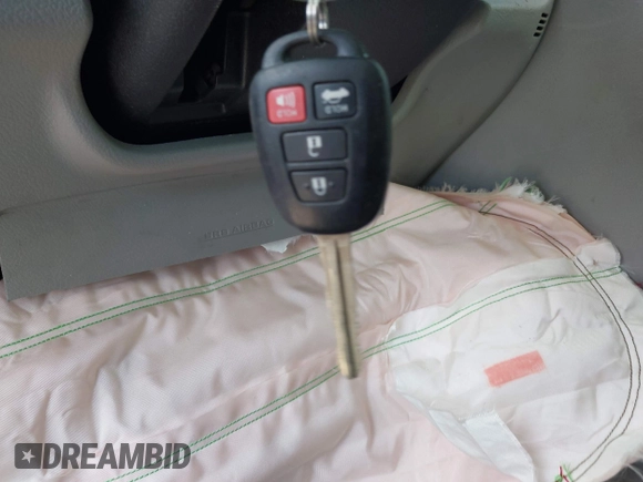 2015 Toyota Camry XLE with VIN 4T1BF1FK7FU037419, listed as a IAAI auction lot 42053259 with 118,453 mi miles and . Bid and sale history available at DreamBid. Image 11.