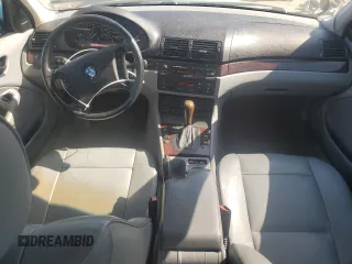2005 BMW 3 Series 325i with VIN WBAEV33435KW17599, listed as a Copart auction lot 60297355 with 155,914 mi miles and Clean title. Bid and sale history available at DreamBid. Image 8.