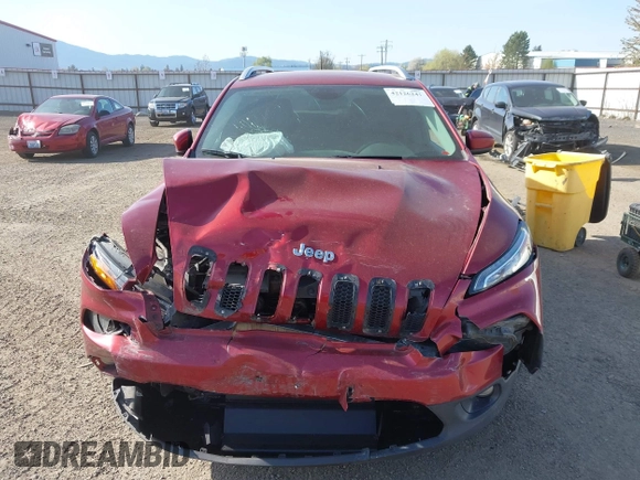2016 Jeep Cherokee Latitude with VIN 1C4PJMCS8GW250318, listed as a IAAI auction lot 42126241 with 105,028 mi miles. Bid and sale history available at carsss.com. Image 13.