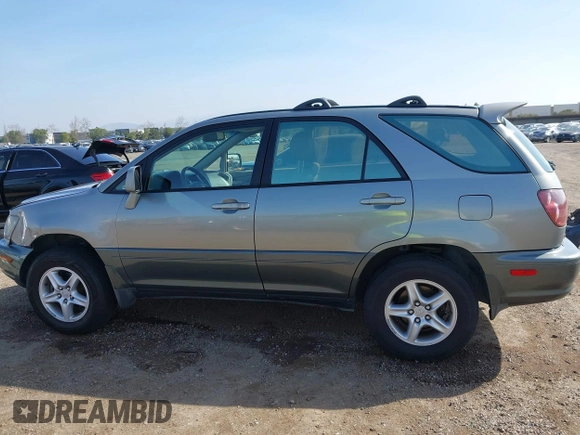 2000 Lexus RX 300 with VIN JT6GF10U0Y0055671, listed as a IAAI auction lot 41589845 with 214,320 mi miles and . Bid and sale history available at DreamBid. Image 14.