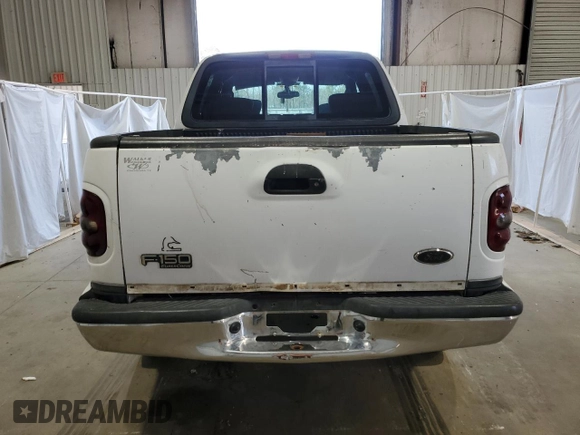 2003 Ford F-150 XLT with VIN 1FTRW08L43KA17610, listed as a Copart auction lot 48994635 with 257,608 mi miles and Clean Title. Bid and sale history available at carsss.com. Image 6.