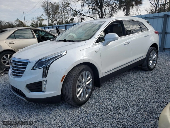 2017 Cadillac XT5 Platinum AWD with VIN 1GYKNFRS8HZ118378, listed as a Copart auction lot 89376565 with 33,792 mi miles and Salvage Title. Bid and sale history available at carsss.com. Image 1.