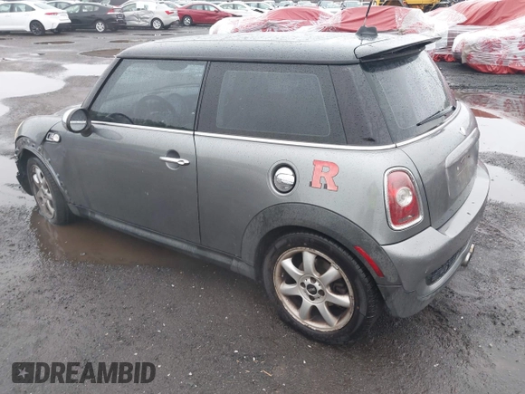 2010 MINI Hardtop S with VIN WMWMF7C52ATZ69781, listed as a IAAI auction lot 42181620 with 80,967 mi miles and . Bid and sale history available at DreamBid. Image 3.