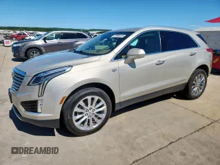 2017 Cadillac XT5 Platinum AWD z VIN 1GYKNFRS0HZ111747, wystawiony jako Copart lot #57666415 z przebiegiem 72 632 mil mil oraz Szkody całkowita. Historia ofert i sprzedaży dostępna na DreamBid. Obrazek 1.