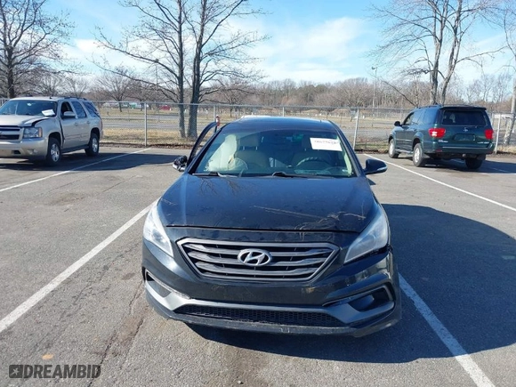 2016 Hyundai Sonata 2.4L Sport with VIN 5NPE34AF1GH410309, listed as a IAAI auction lot 38677619 with 233,330 mi miles. Bid and sale history available at carsss.com. Image 13.