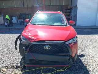 2023 Toyota Corolla Cross LE z VIN 7MUBAAAG4PV069536, wystawiony jako IAAI lot #41808142 z przebiegiem 49 109 mil mil oraz . Historia ofert i sprzedaży dostępna na DreamBid. Obrazek 12.
