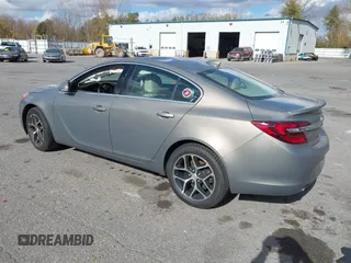 2017 Buick Regal Sport Touring with VIN 2G4GL5EX1H9144968, listed as a IAAI auction lot 40597733 with 152,527 mi miles. Bid and sale history available at carsss.com. Image 3.
