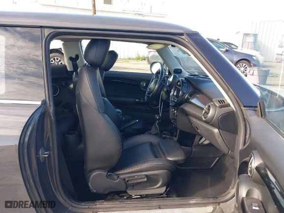 2015 MINI Cooper Hardtop S with VIN WMWXP7C59F2A60317, listed as a IAAI auction lot 41703020 with NaN miles. Bid and sale history available at carsss.com. Image 5.