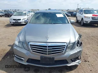 2013 Mercedes-Benz E 400 Sport with VIN WDDHF9FB6DA741371, listed as a IAAI auction lot 42141161 with 208,676 mi miles and . Bid and sale history available at carsss.com. Image 12.