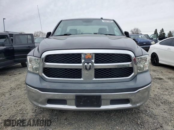 2015 Ram 1500 Tradesman z VIN 3C6JR6AT2FG699259, wystawiony jako Copart lot #44975405 z przebiegiem 211 433 mil mil oraz Czysty tytuł • Clean title. Historia ofert i sprzedaży dostępna na DreamBid. Obrazek 5.