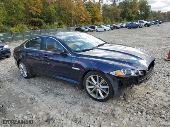 2015 Jaguar XF V6 Portfolio with VIN SAJWJ0FF0F8U82239, listed as a Copart auction lot 75601274 with 141,868 mi miles and Salvage Title. Bid and sale history available at carsss.com. Image 4.