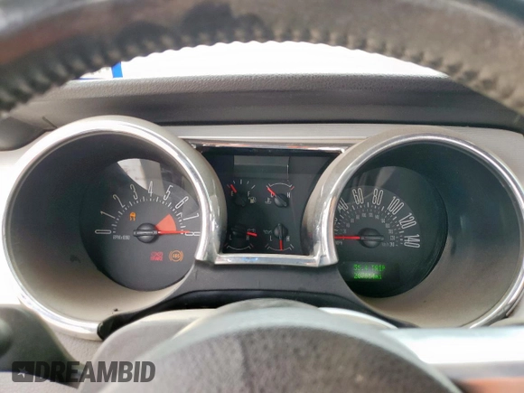 2006 Ford Mustang GT Deluxe z VIN 1ZVFT82H065132980, wystawiony jako Copart lot #52818745 z przebiegiem 207 854 mil mil oraz Szkoda całkowita • Salvage title. Historia ofert i sprzedaży dostępna na DreamBid. Obrazek 9.