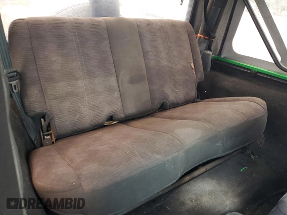 2004 Jeep Wrangler SE with VIN 1J4FA29124P769475, listed as a Copart auction lot 64371244 with 136,877 mi miles and Salvage title. Bid and sale history available at DreamBid. Image 11.