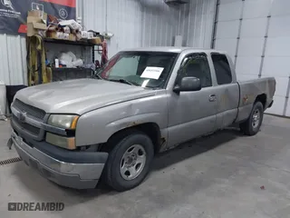 2003 Chevrolet Silverado 1500 Work Truck with VIN 2GCEC19X831322400, listed as a IAAI auction lot 40653506 with 264,390 mi miles. Bid and sale history available at carsss.com. Image 2.