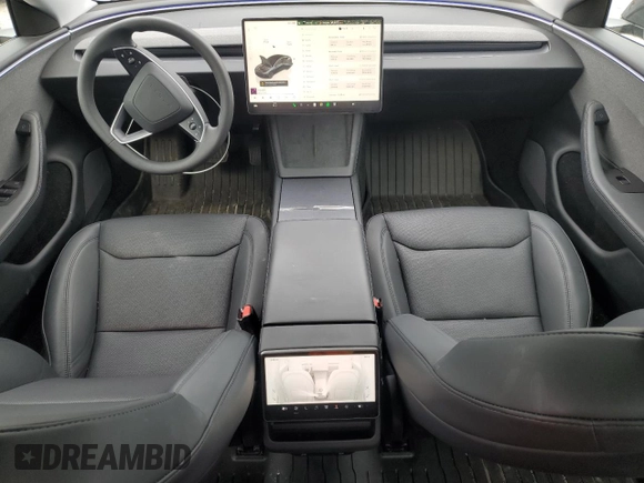 2024 Tesla Model 3 z VIN 5YJ3E1EA2RF772519, wystawiony jako Copart lot #54485255 z przebiegiem 11 110 mil mil oraz Szkody całkowita. Historia ofert i sprzedaży dostępna na DreamBid. Obrazek 8.
