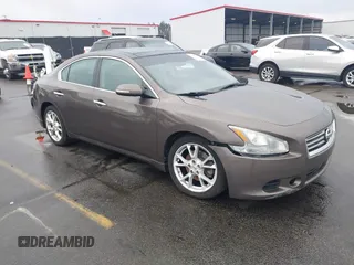 2012 Nissan Maxima S z VIN 1N4AA5AP8CC807031, wystawiony jako IAAI lot #41510774 z przebiegiem 179 995 mil mil oraz . Historia ofert i sprzedaży dostępna na DreamBid. Obrazek 1.