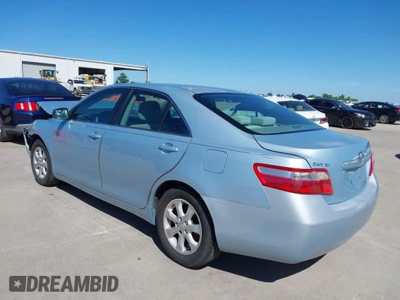2009 Toyota Camry z VIN 4T1BE46K79U845438, wystawiony jako IAAI lot #42313623 z przebiegiem 160 096 mil mil oraz . Historia ofert i sprzedaży dostępna na DreamBid. Obrazek 3.