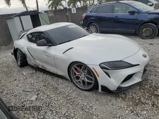 2021 Toyota GR Supra 3.0 with VIN WZ1DB0C02MW036476, listed as a Copart auction lot 88596345 with 47,682 mi miles and Salvage Title. Bid and sale history available at carsss.com. Image 4.