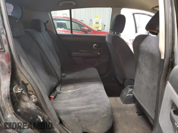 2008 Nissan Versa S z VIN 3N1BC13E48L363352, wystawiony jako Copart lot #50591665 z przebiegiem 204 311 mil mil oraz Szkoda całkowita • Salvage title. Historia ofert i sprzedaży dostępna na DreamBid. Obrazek 10.
