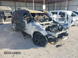 2022 Volvo XC40 Momentum с VIN YV4162UKXN2761332, выставлен на аукционе IAAI как лот 41245054 с пробегом Не указан миль и . История ставок и продаж доступна на DreamBid. Изображение 1.