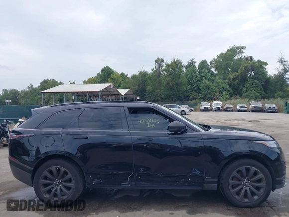 2018 Land Rover Range Rover Velar R-Dynamic SE with VIN SALYL2RV5JA744038, listed as a IAAI auction lot 40378903 with 45,748 mi miles and . Bid and sale history available at DreamBid. Image 14.