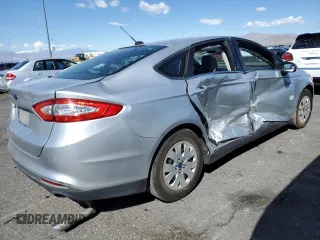 2013 Ford Fusion S with VIN 3FA6P0G77DR215850, listed as a Copart auction lot 52010685 with 115,044 mi miles and Salvage Title. Bid and sale history available at carsss.com. Image 3.