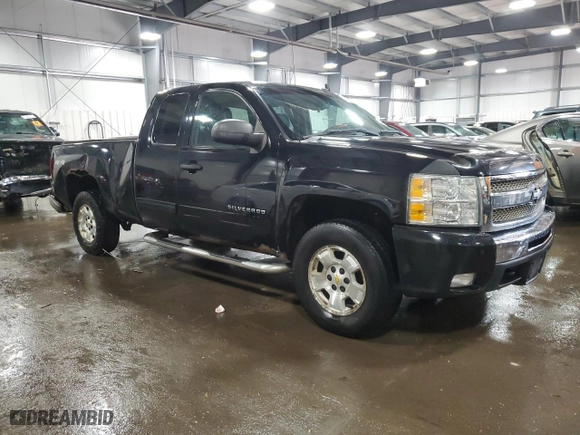 2011 Chevrolet Silverado 1500 LT with VIN 1GCRKSE31BZ249499, listed as a Copart auction lot 48516035 with 229,582 mi miles and Salvage Title. Bid and sale history available at carsss.com. Image 4.