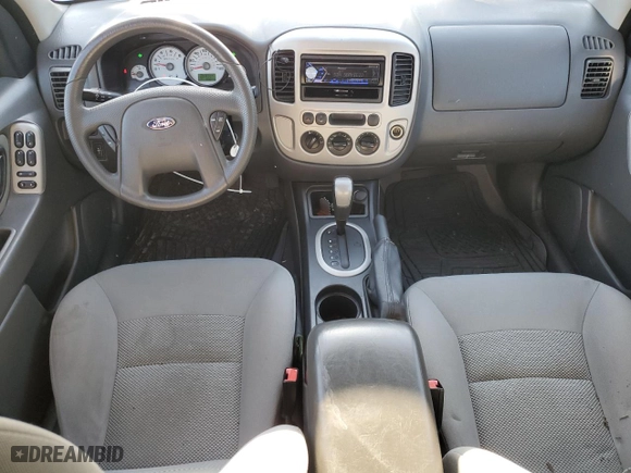 2005 Ford Escape XLT with VIN 1FMCU03155KD28656, listed as a Copart auction lot 50218545 with 109,844 mi miles and Salvage Title. Bid and sale history available at carsss.com. Image 8.