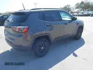 2017 Jeep Compass Sport z VIN 3C4NJDAB7HT658035, wystawiony jako IAAI lot #41545683 z przebiegiem 78 899 mil mil oraz . Historia ofert i sprzedaży dostępna na DreamBid. Obrazek 4.