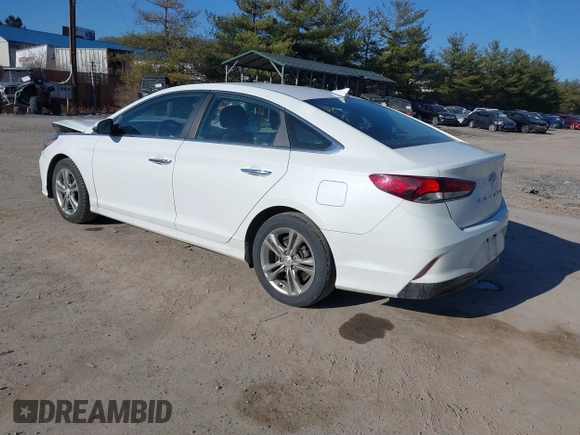 2018 Hyundai Sonata Limited with VIN 5NPE34AF5JH638577, listed as a IAAI auction lot 41760256 with 112,055 mi miles. Bid and sale history available at carsss.com. Image 3.
