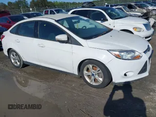 2014 Ford Focus SE with VIN 1FADP3F20EL150757, listed as a IAAI auction lot 41984703 with 171,603 mi miles. Bid and sale history available at carsss.com. Image 1.
