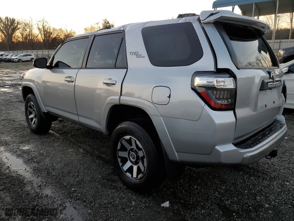 2023 Toyota 4Runner TRD Off Road with VIN JTEPU5JR8P6124744, listed as a Copart auction lot 88430455 with 0 mi miles and Salvage Title. Bid and sale history available at carsss.com. Image 2.
