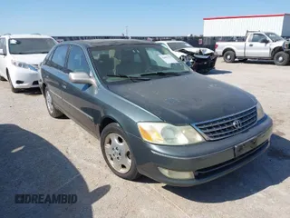 2004 Toyota Avalon XL with VIN 4T1BF28B24U342374, listed as a IAAI auction lot 42042336 with 250,984 mi miles. Bid and sale history available at carsss.com. Image 1.