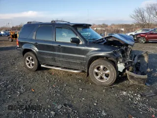 2003 Ford Escape Limited with VIN 1FMCU94183KC75824, listed as a Copart auction lot 86476034 with 92,424 mi miles and Salvage Title. Bid and sale history available at carsss.com. Image 4.