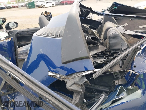 2025 Toyota Camry LE z VIN 4T1DAACK4SU024794, wystawiony jako IAAI lot #42475742 z przebiegiem Nie podano mil oraz . Historia ofert i sprzedaży dostępna na DreamBid. Obrazek 8.