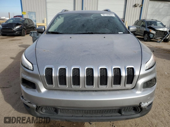 2018 Jeep Cherokee Latitude with VIN 1C4PJLCB7JD539767, listed as a Copart auction lot 87133824 with 161,979 mi miles and Salvage Title. Bid and sale history available at carsss.com. Image 5.