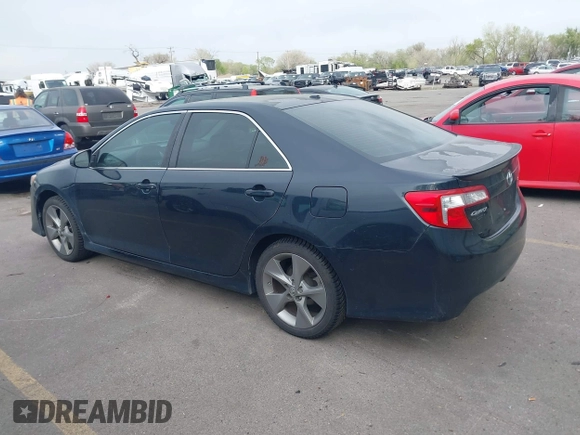2012 Toyota Camry SE with VIN 4T1BK1FK6CU521590, listed as a IAAI auction lot 42035845 with 276,531 mi miles. Bid and sale history available at carsss.com. Image 3.
