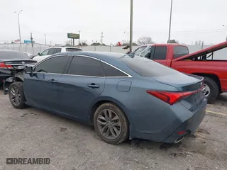 2022 Toyota Avalon XLE with VIN 4T1JZ1FB2NU073049, listed as a IAAI auction lot 41506550 with 52,073 mi miles. Bid and sale history available at carsss.com. Image 3.
