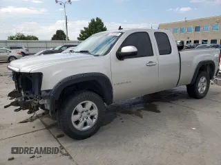 2007 GMC Sierra 1500 SLE2 z VIN 2GTEK19J271656717, wystawiony jako Copart lot #59348395 z przebiegiem 242 846 mil mil oraz Szkoda całkowita • Salvage title. Historia ofert i sprzedaży dostępna na DreamBid. Obrazek 1.