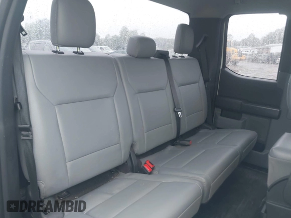 2022 Ford F-150 XL z VIN 1FTEX1CB9NKD99071, wystawiony jako IAAI lot #42377595 z przebiegiem 144 759 mil mil oraz . Historia ofert i sprzedaży dostępna na DreamBid. Obrazek 8.